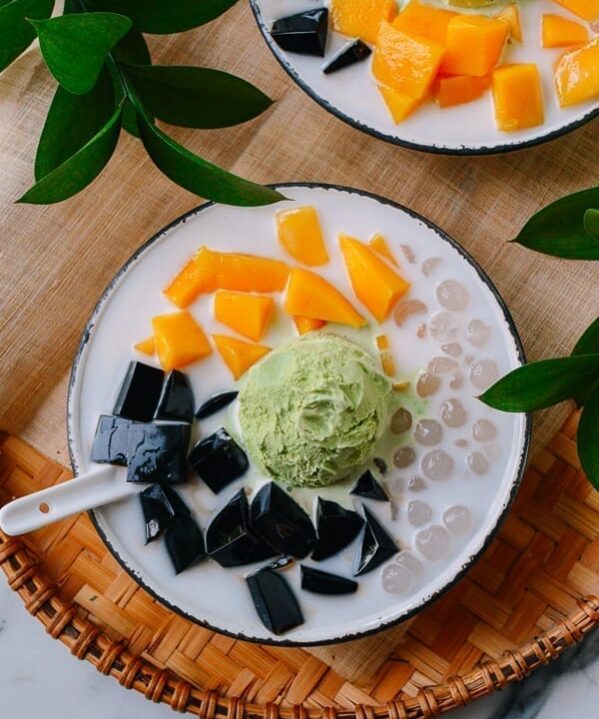 Grass Jelly with Green Tea Ice Cream, Tapioca and mango, thewoksoflife.com